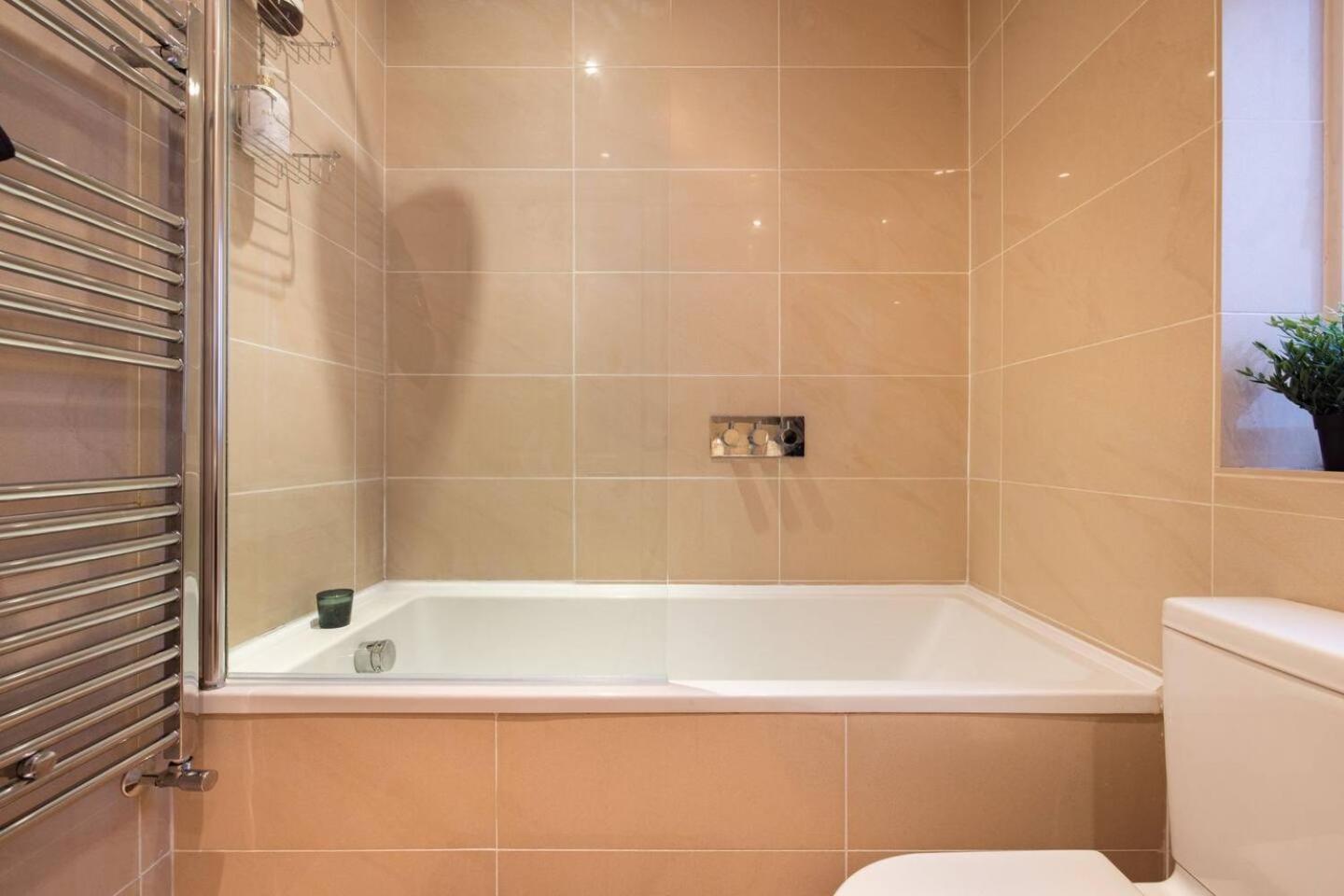 Niru Experience Hidden Gem In Chelsea 2Bd 2Ba Londres Exterior foto