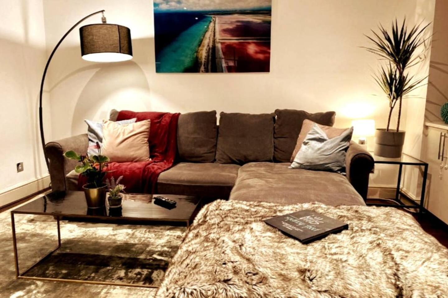 Niru Experience Hidden Gem In Chelsea 2Bd 2Ba Londres Exterior foto
