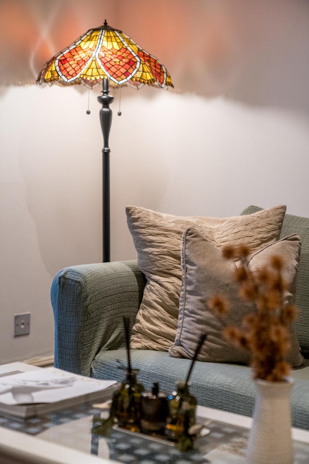 Niru Experience Hidden Gem In Chelsea 2Bd 2Ba Londres Exterior foto